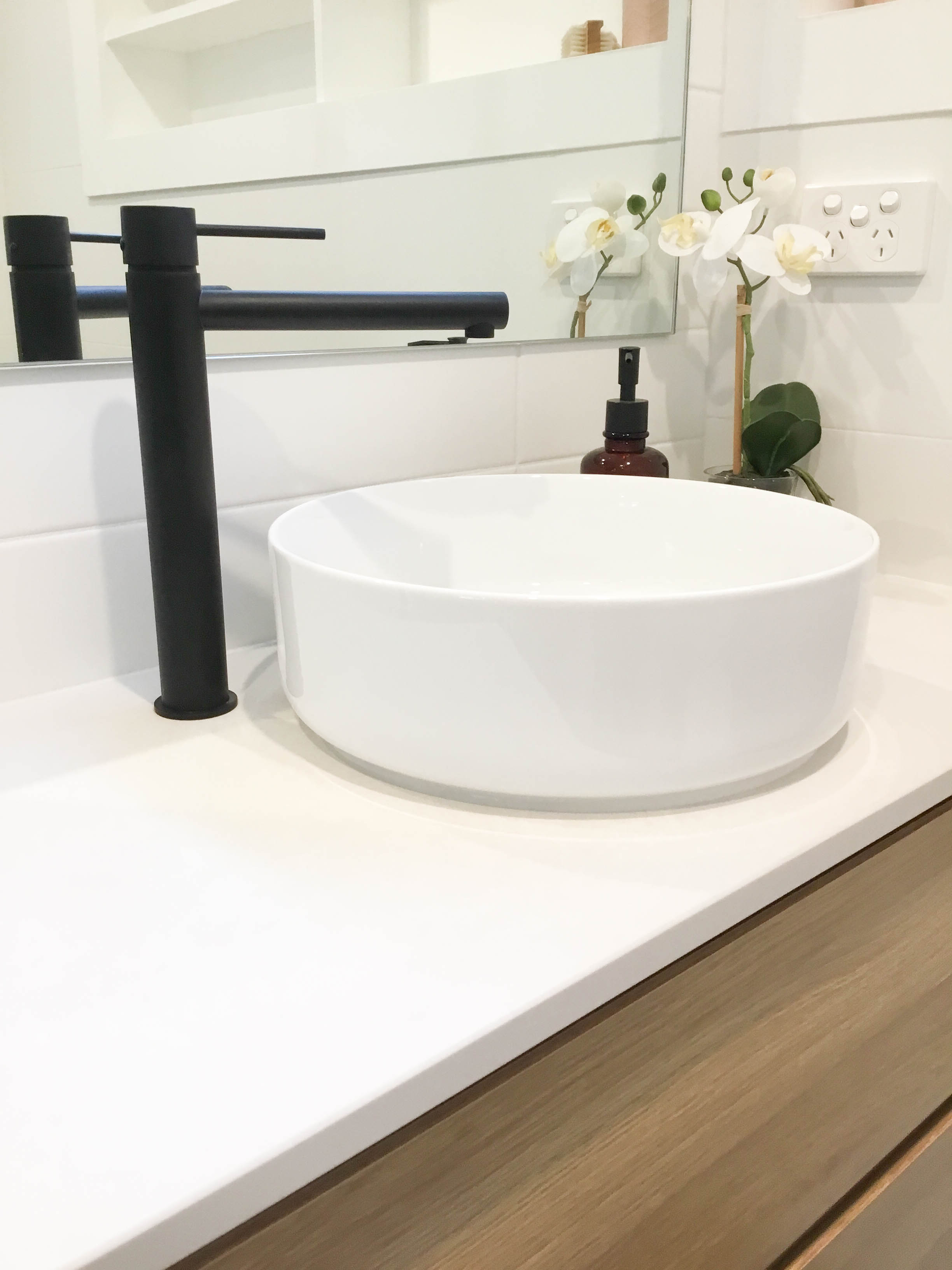 Melbourne Kitchens and Bathrooms - Melbourne Registered Builder